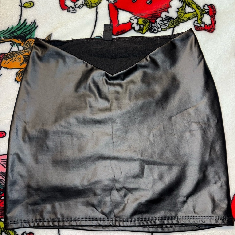 Windsor Shiny Black Mini Skirt